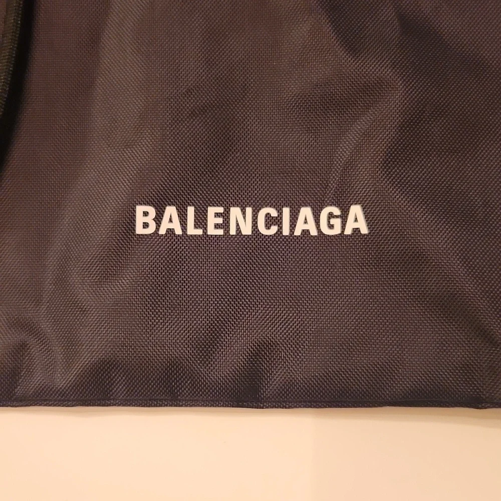Balenciaga black nylon drawstring backpack - Picture 3 of 5